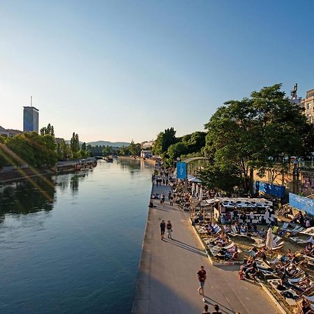 Live Centrally In A Spacious And Modern Apartment In Відень Екстер'єр фото